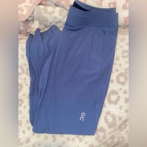 ON running light weight blue pants